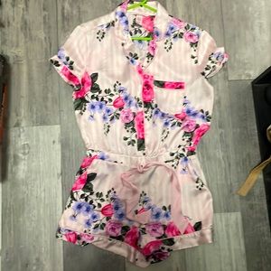 Victorias Secret pink pijama romper